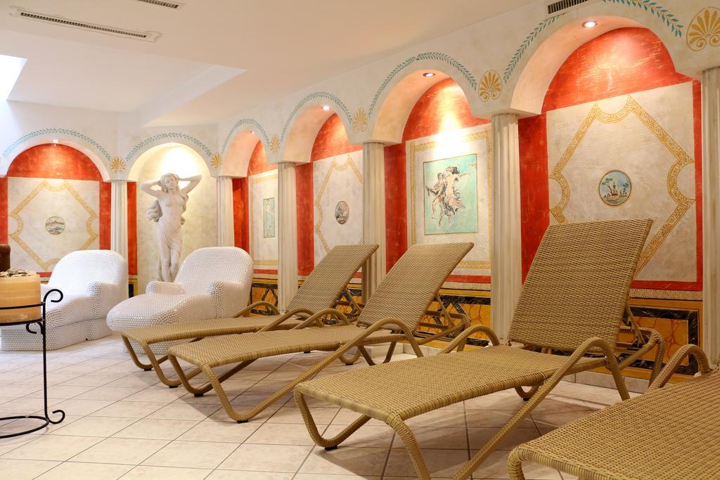 Alpenhotel Regina Наудерс Экстерьер фото